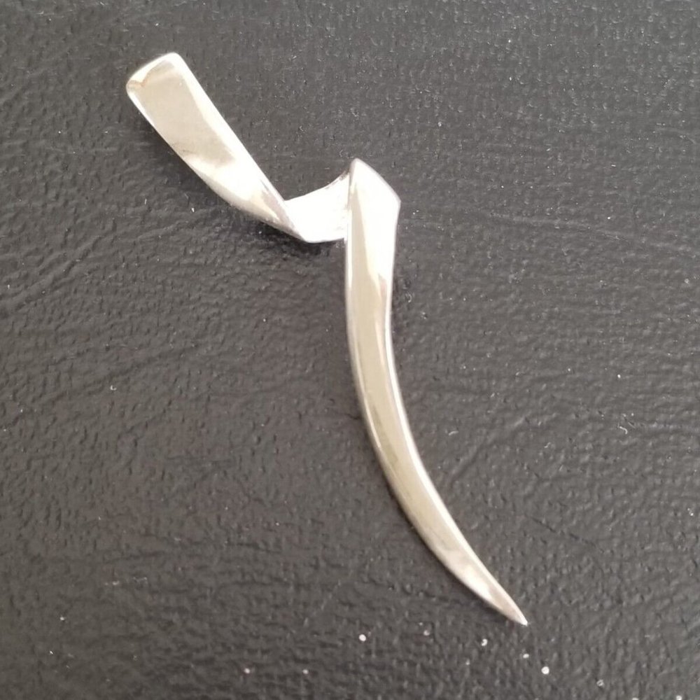 925 Sterling Silver Single Spiral Twist Tapered End Pendant Necklace Fashion